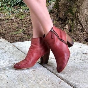 Red BP Boots, size 8